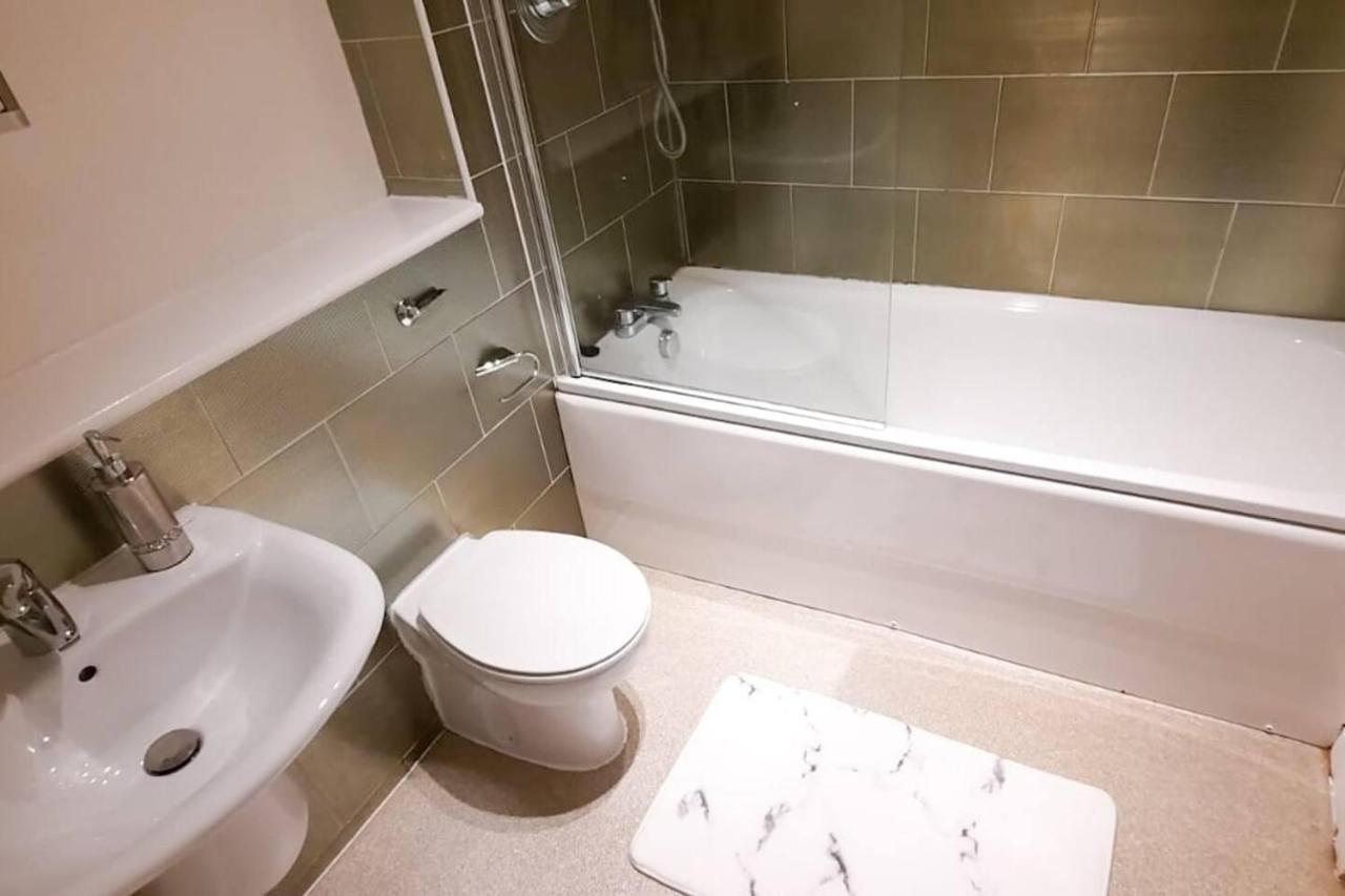 2-Bed Apartment Near City Centre Manchester Buitenkant foto