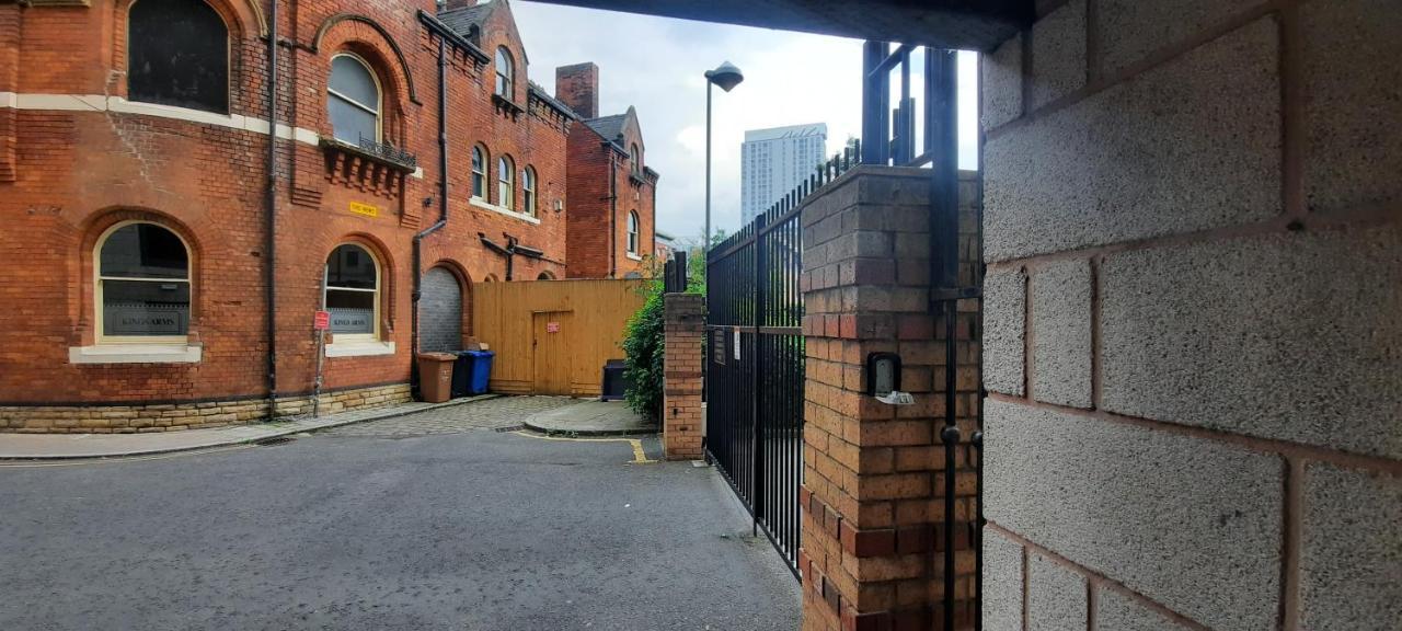 2-Bed Apartment Near City Centre Manchester Buitenkant foto