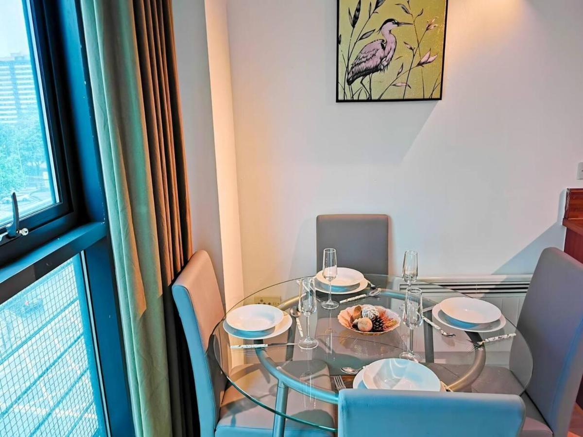 2-Bed Apartment Near City Centre Manchester Buitenkant foto