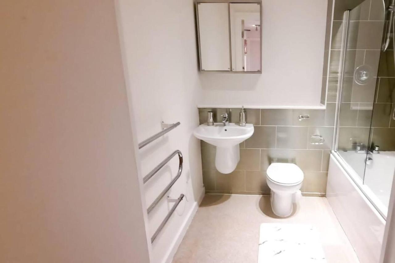 2-Bed Apartment Near City Centre Manchester Buitenkant foto