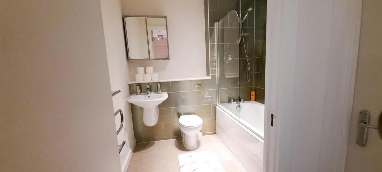 2-Bed Apartment Near City Centre Manchester Buitenkant foto