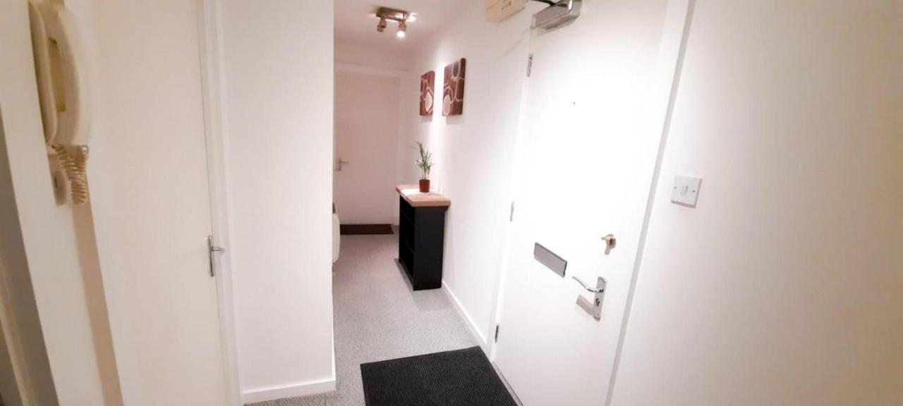 2-Bed Apartment Near City Centre Manchester Buitenkant foto
